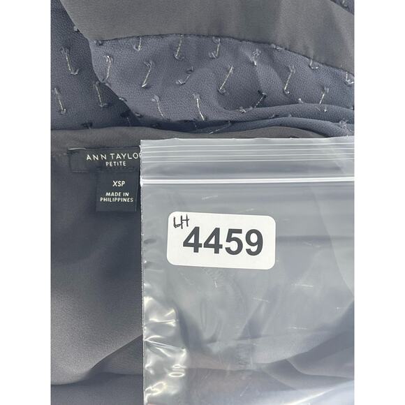 Ann Taylor Black Embroidered Tie Back Short Sleeve Blouse Women's Size XSP - Picture 6 of 6